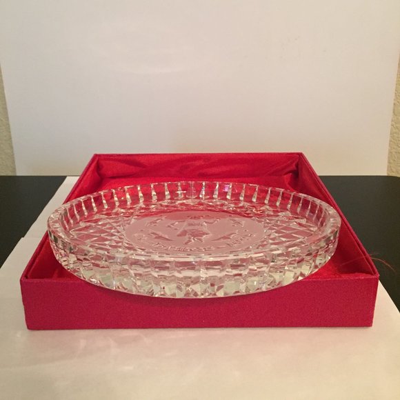 Waterford Crystal “TWELVE DRUMMERS DRUMMING” 1995 Christmas 8" Plate - Picture 5 of 6
